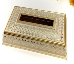 علبة مناديل للوجه مستطيلة الشكل منقوش عليها رسومات كريمية فاتحة اللون مقاس 24.5*14*6.5 سم