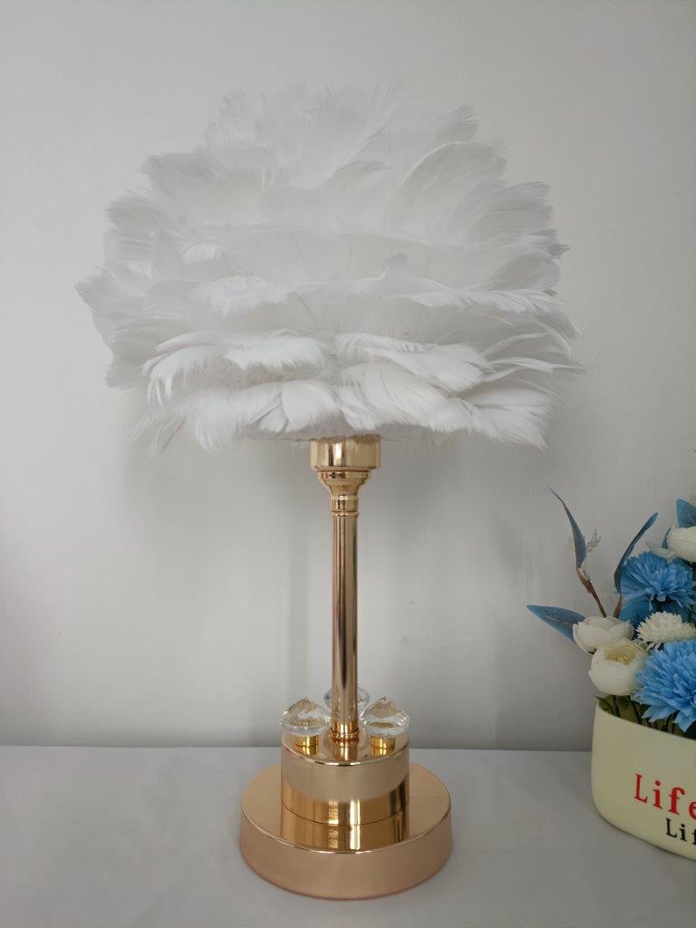 Home Decor Bedside Desktop Table Lamp Metal Base Feather Shade 30*44 cm