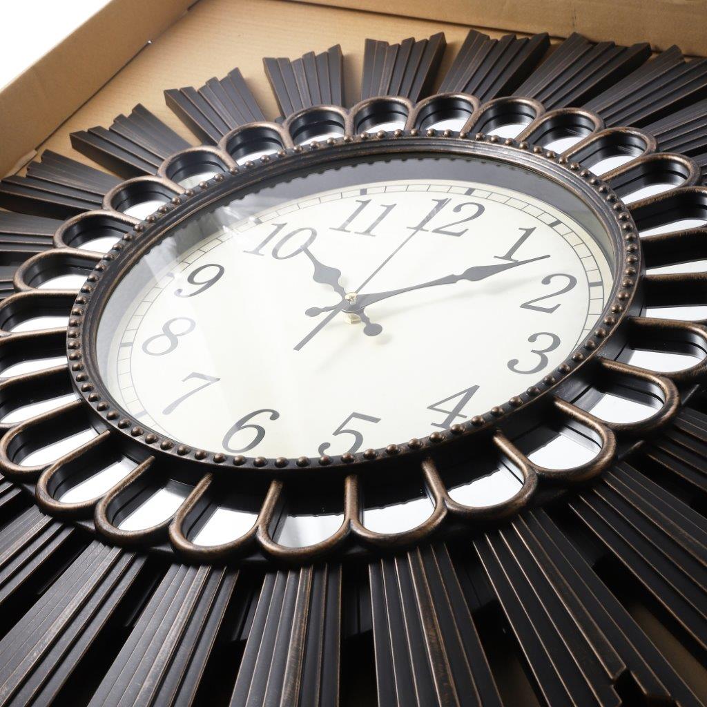 Antique Analog 3d Royal Vintage Design Wall Clock 70*70 cm