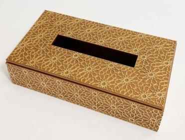 علبة مناديل للوجه مستطيلة الشكل منقوش عليها رسومات كريمية فاتحة اللون، مقاس 23*12.5*5.5 سم