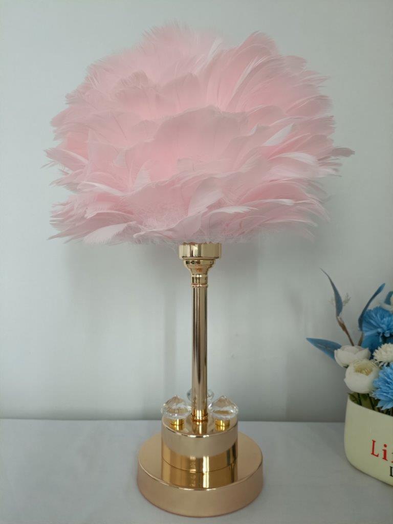 Home Decor Bedside Desktop Table Lamp Metal Base Feather Shade  30*44 cm