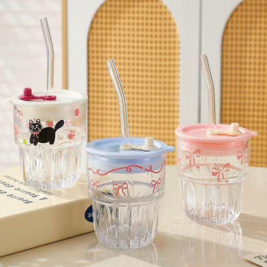 Glass Mug with Straw and Lid 8.5*9 CM